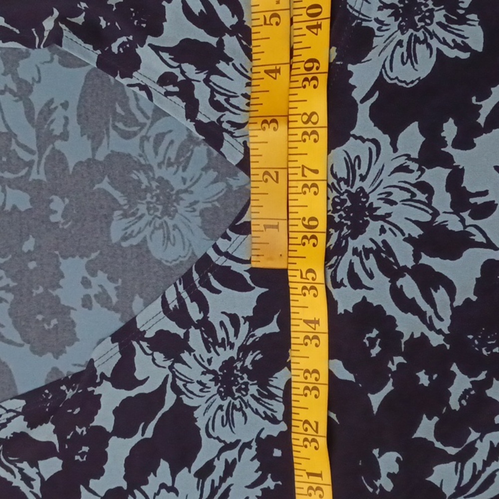 Apt.9 size Large women's dress in black and blue floral design. - Picture 13 of 15